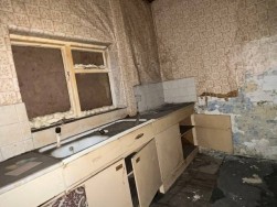 21 BRIDGE STREET, Uttoxeter, ST14 8AR