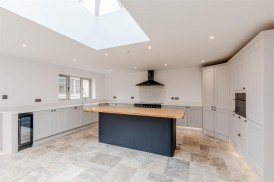 Ashgrove Avenue, Abbots Leigh