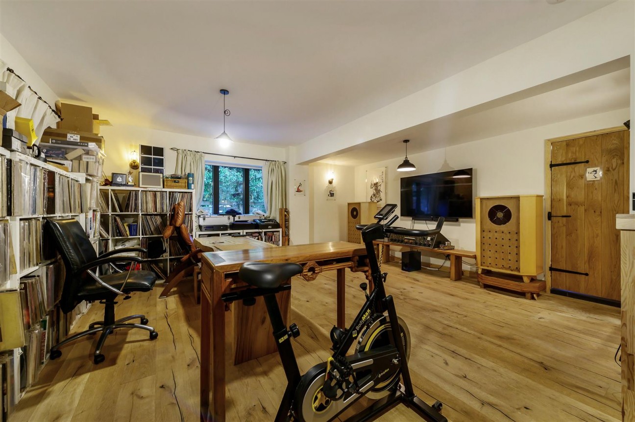 Ashgrove Avenue, Abbots Leigh, Bristol