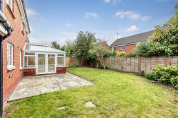 Home Farm Way, Easter Compton