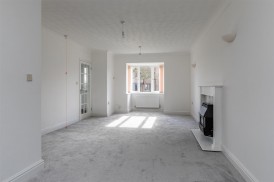 Courville Close, Alveston, Bristol