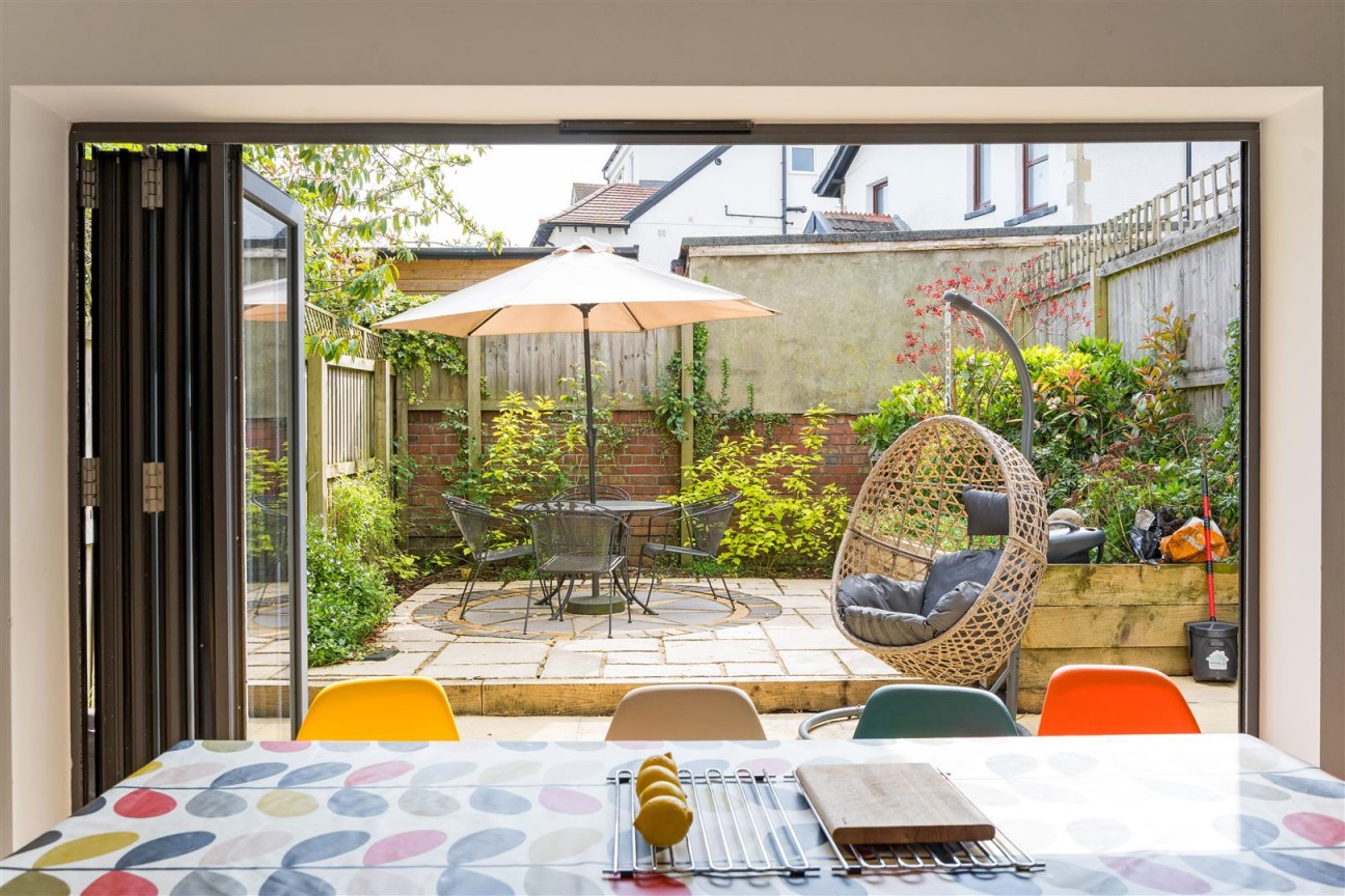 Holmes Grove, Henleaze, Bristol