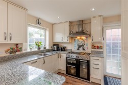 Parkers Close, Bristol