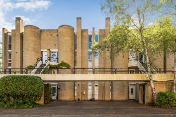 Apex Close, Beckenham, Kent