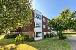 Woodlands Avenue, Littlehampton