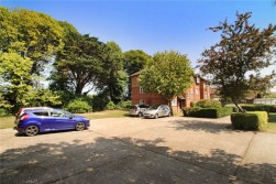 Guildford Road, Rustington, West Sussex
