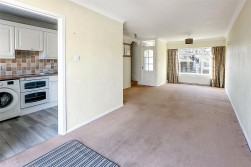 Fittleworth Garden, Rustington, West Sussex