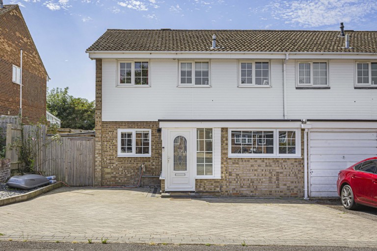 Bathurst Road, Winnersh, Wokingham