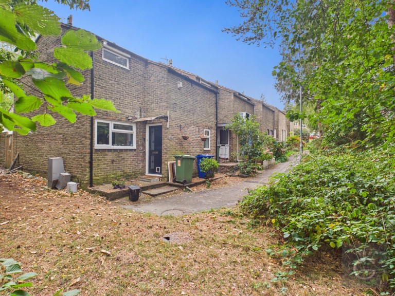 Lingwood, Bracknell, Berkshire