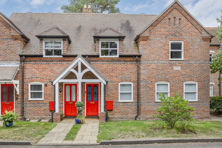 Church Mews, Woodley, RG5