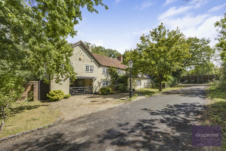 Dunt Lane, Hurst, RG10