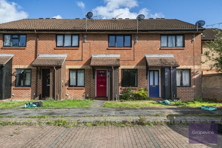 Broad Hinton, Twyford, RG10
