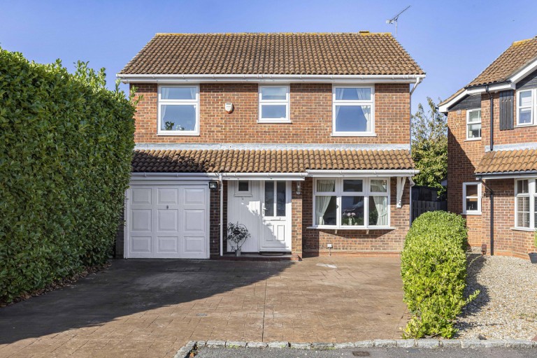 Mitchell Way, Woodley, RG5