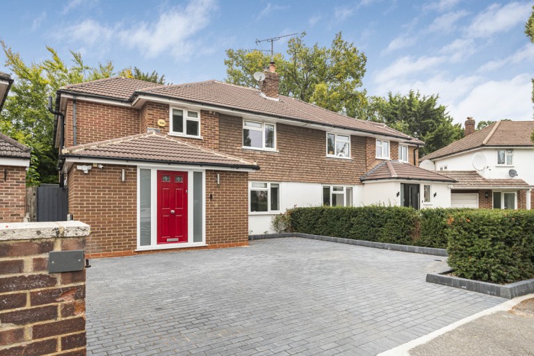 Stanton Close, Earley, RG6