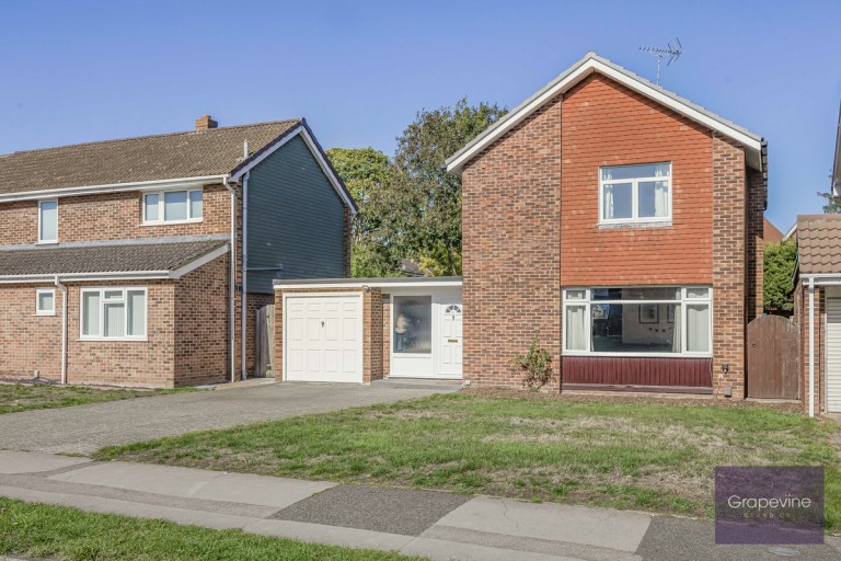 Vauxhall Drive, Woodley, RG5