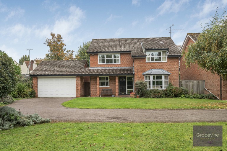 Gingells Farm Road, Charvil, RG10