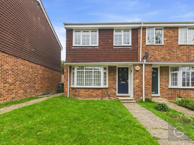Acorn Walk, Calcot, RG31