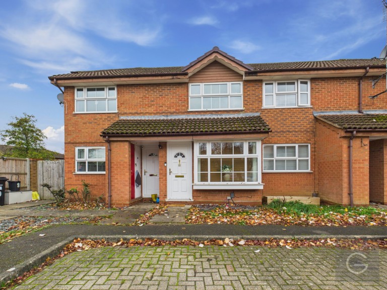 Harvard Close, Woodley, RG5