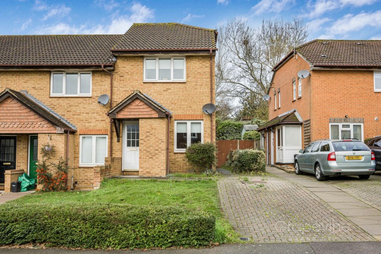 Broad Hinton, Twyford, RG10