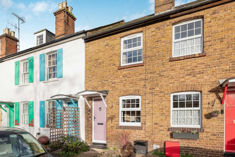 Lansdowne Terrace, Twyford, RG10