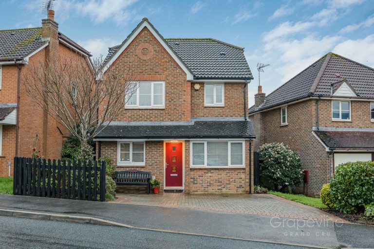 Broad Hinton, Twyford, RG10