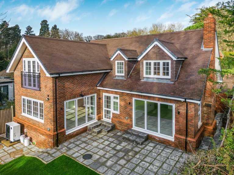 Knowl Hill Common, Knowl Hill, RG10