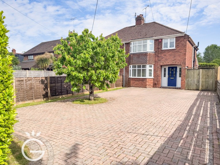 Old Bath Road, Charvil, RG10