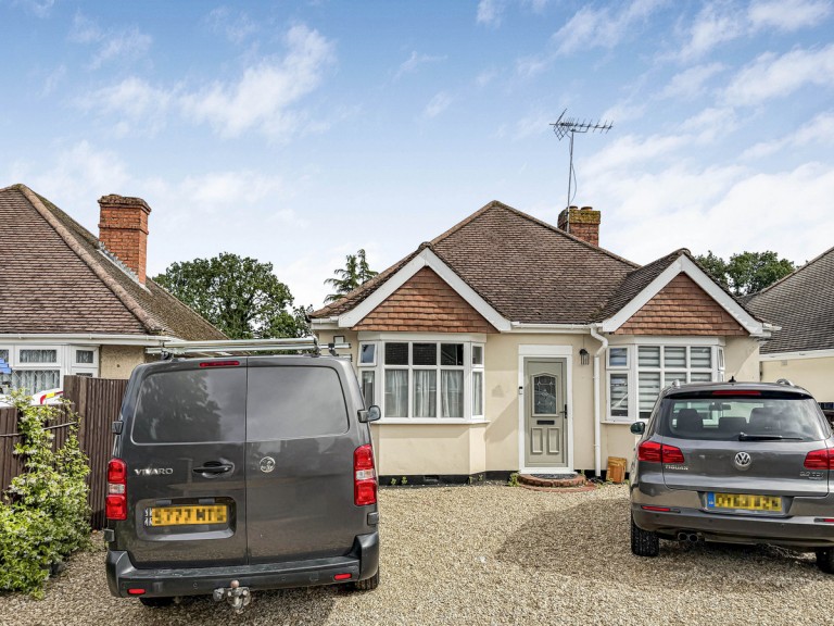 Woodwaye, Woodley, RG5