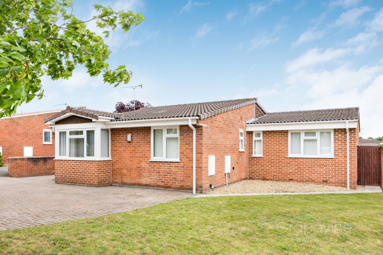 Hurst Park Road, Twyford, RG10