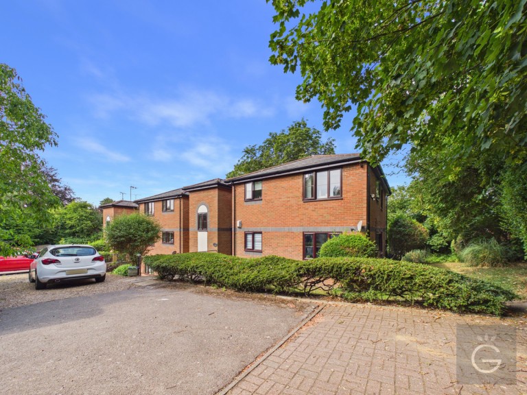 St. Michaels Court Ruscombe, Ruscombe, RG10