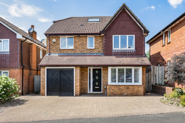 Burton Close, Twyford, RG10