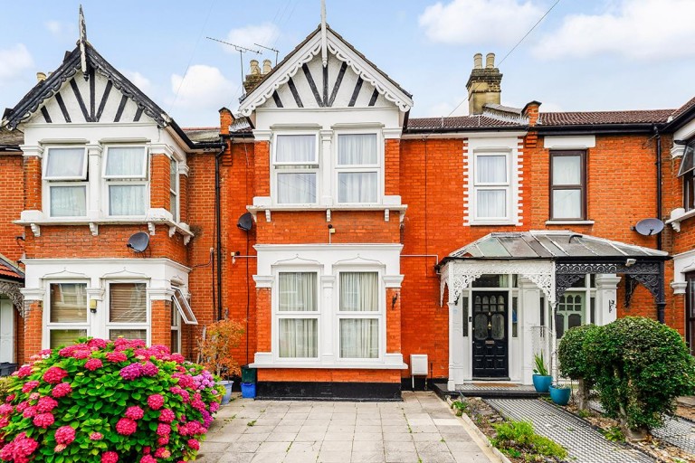 Stanhope Gardens, ILFORD, IG1