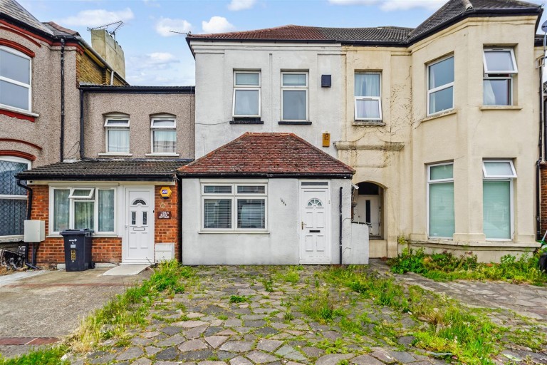 Aldborough Road South, ILFORD, IG3