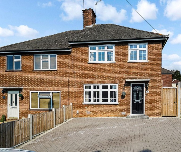 Clitheroe Road, ROMFORD, RM5