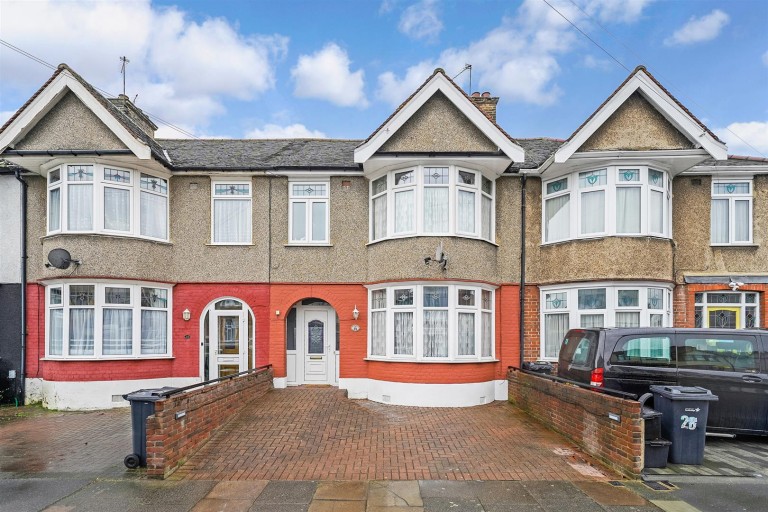 Brixham Gardens, ILFORD, IG3
