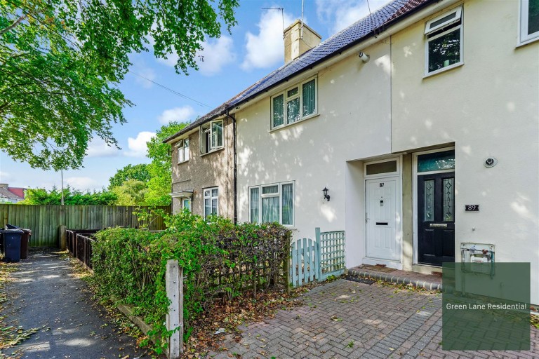 Lindisfarne Road, DAGENHAM, RM8