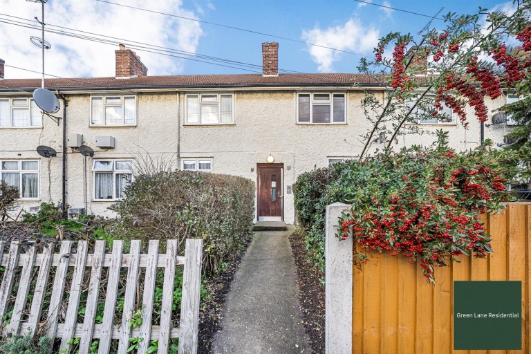 Valence Circus, DAGENHAM, RM8