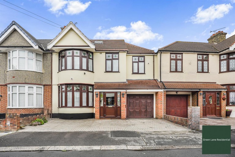 Tavistock Gardens, ILFORD, IG3