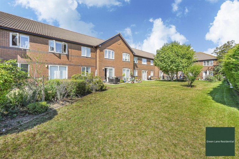 Rosewood Court, CHADWELL HEATH, RM6