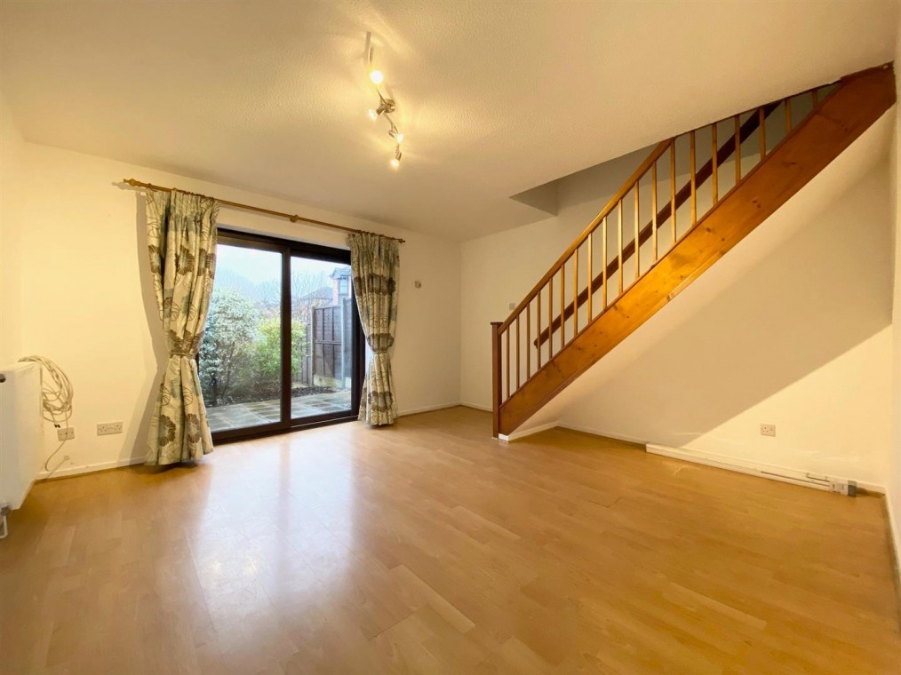New Walls, Totterdown