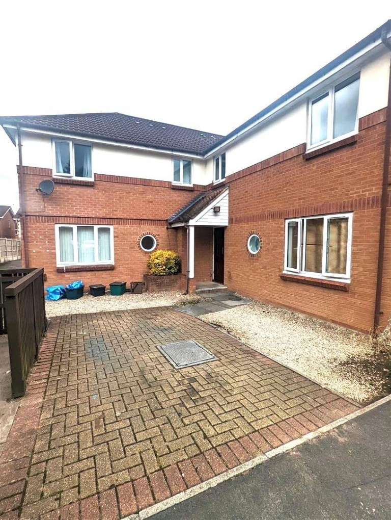 Roegate Drive, St. Annes Park, Bristol