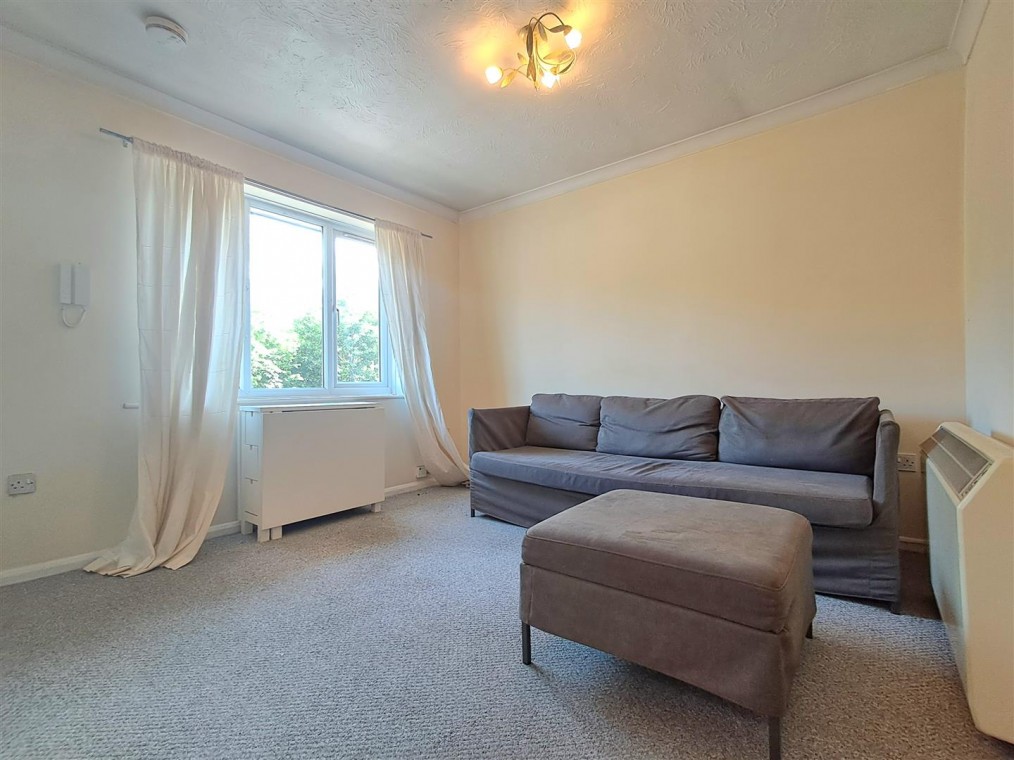 Roegate Drive, St. Annes Park, Bristol