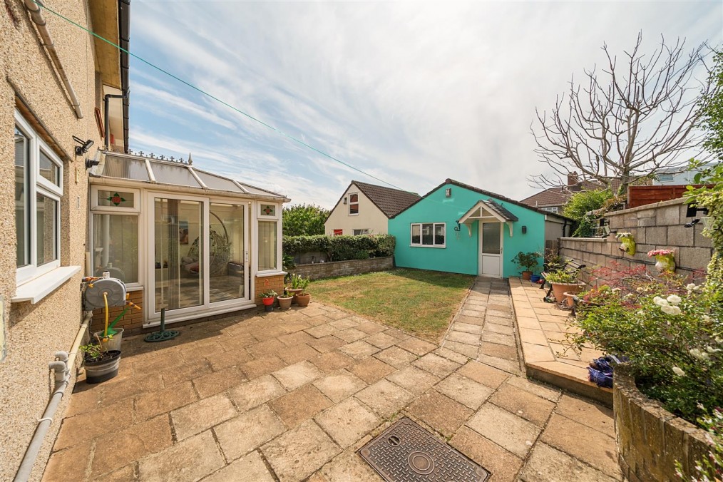 Stoneleigh Crescent, Knowle, Bristol