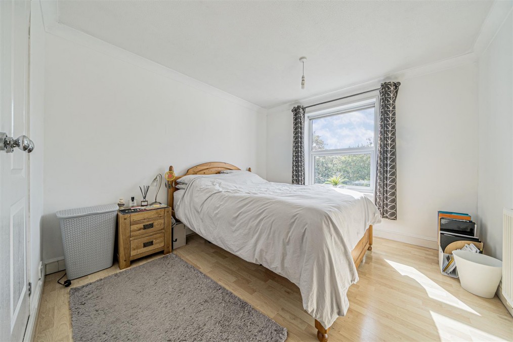 Pinkhams Twist, Bristol