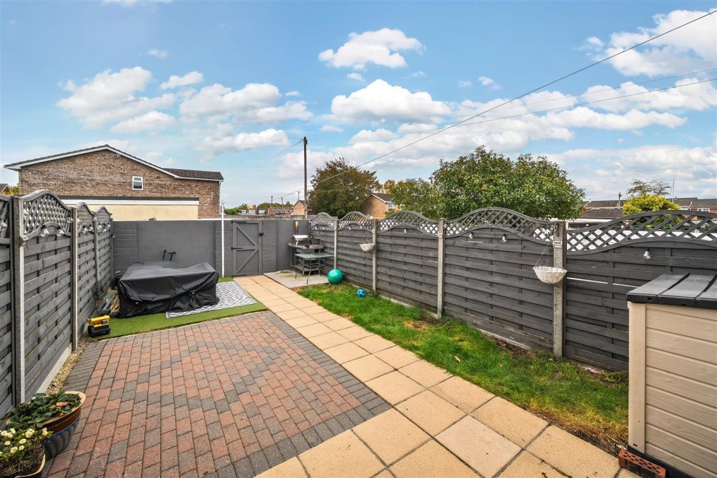 Robinia Walk, Bristol