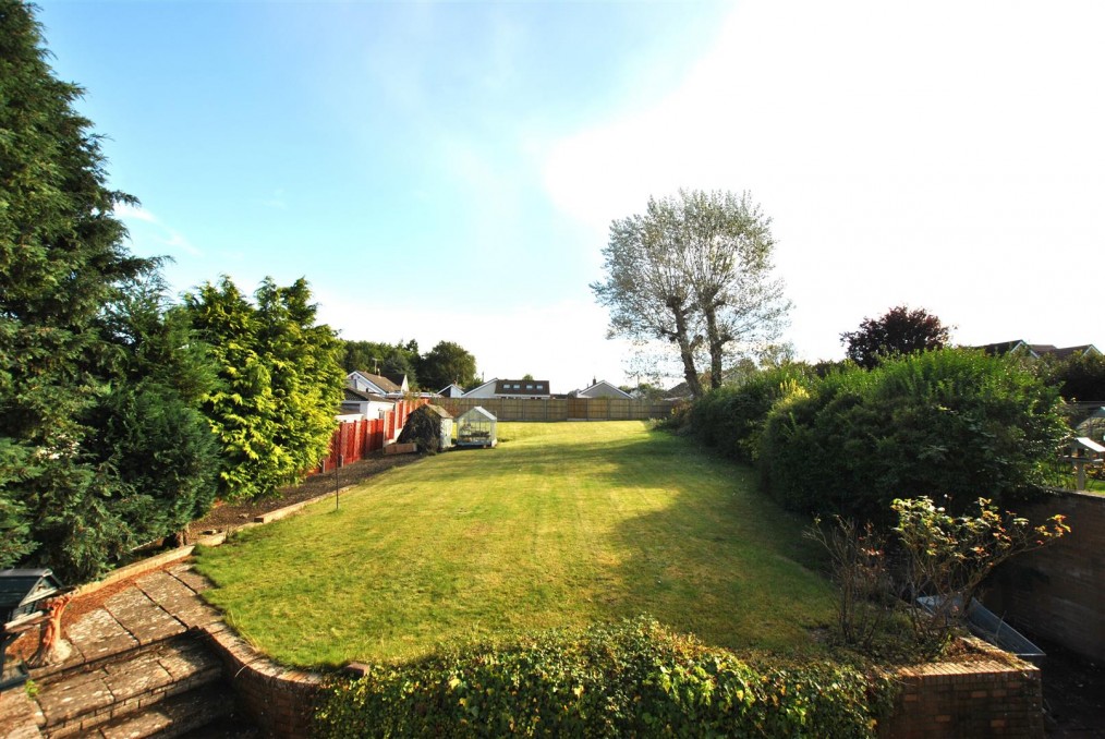 Court Farm Road, Longwell Green