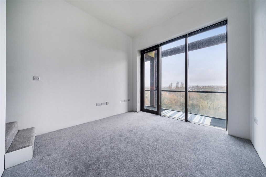 Lake Shore Drive, Crocs Bottom, Bristol