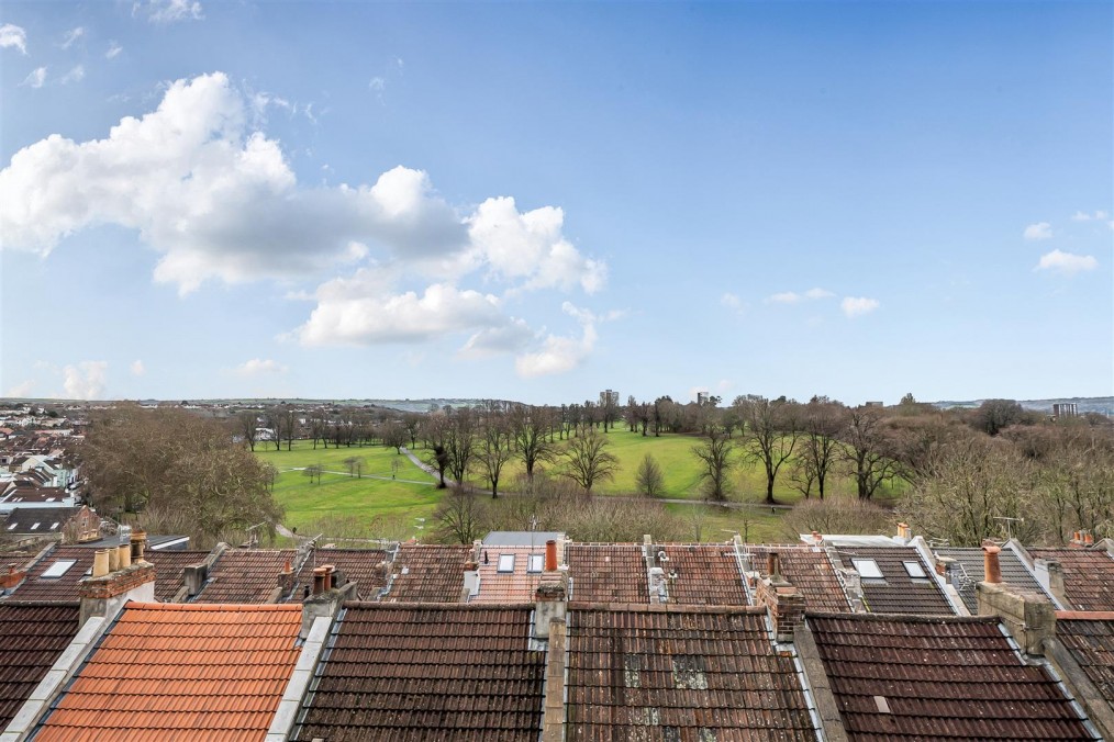 Pylle Hill Crescent, Totterdown