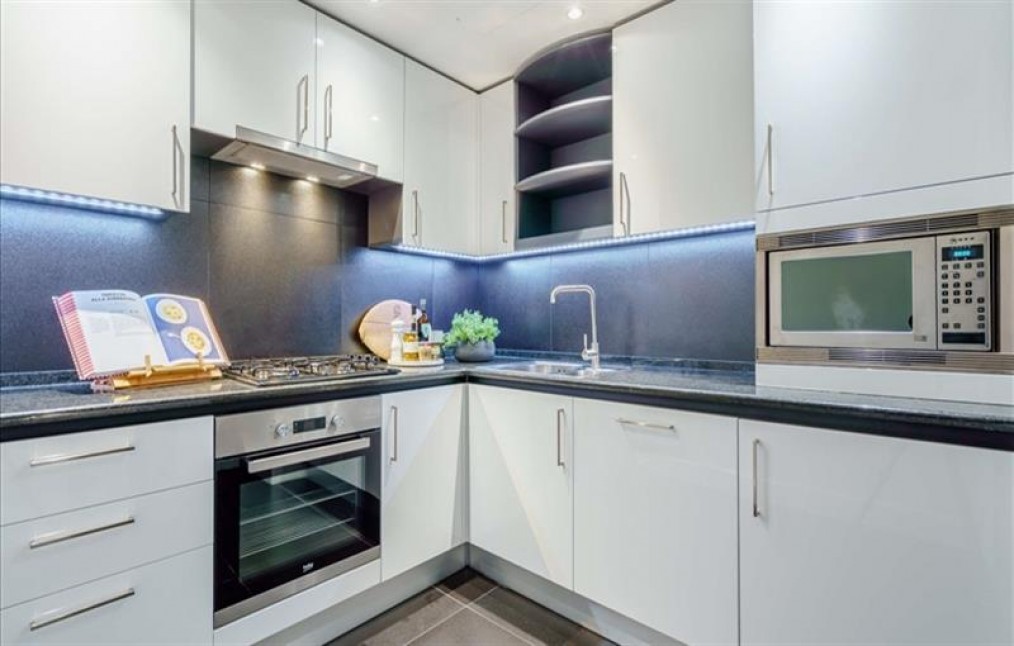 Westferry Circus, Circus Apartment, E14