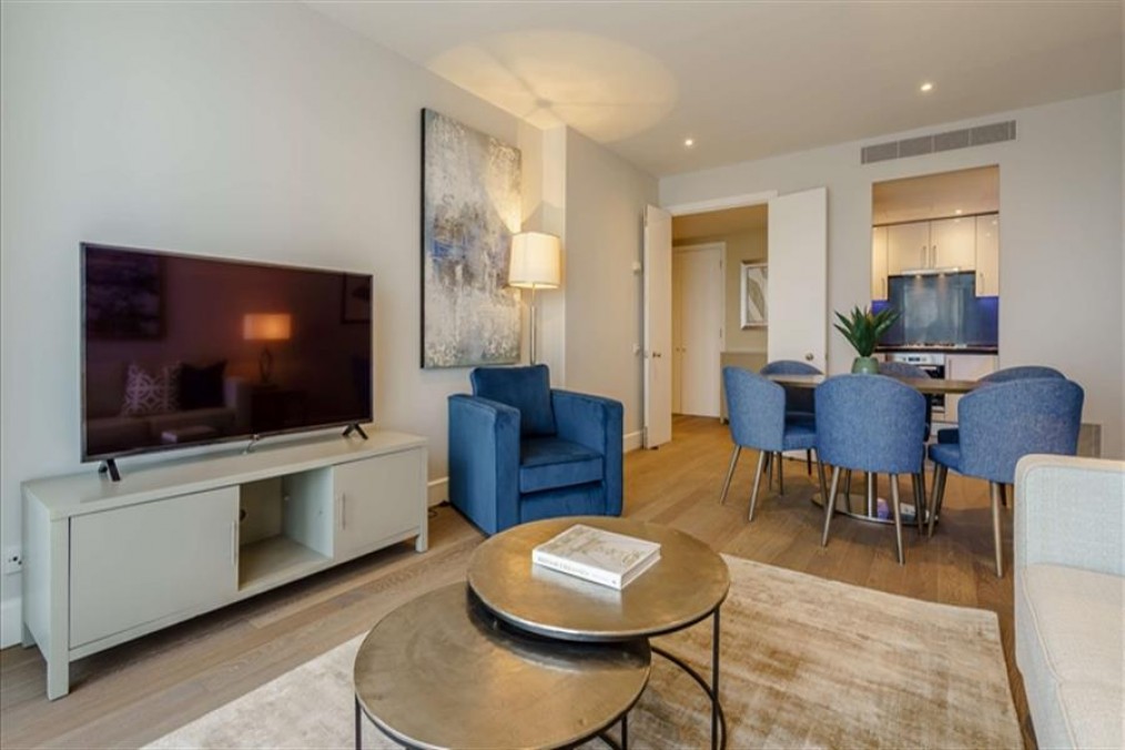 Westferry Circus, Circus Apartment, E14